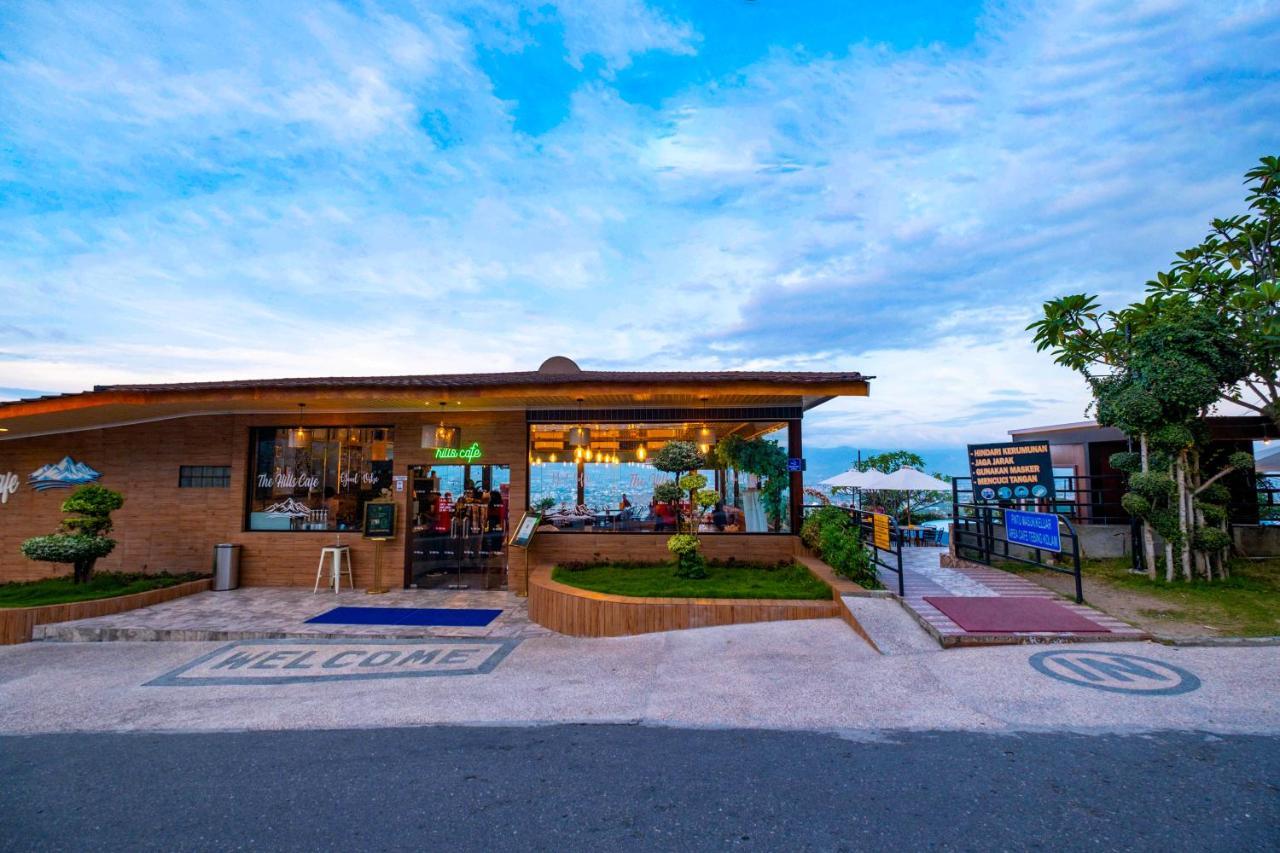 Bukit Indah Doda Hotel & Resorts Palu Exterior foto