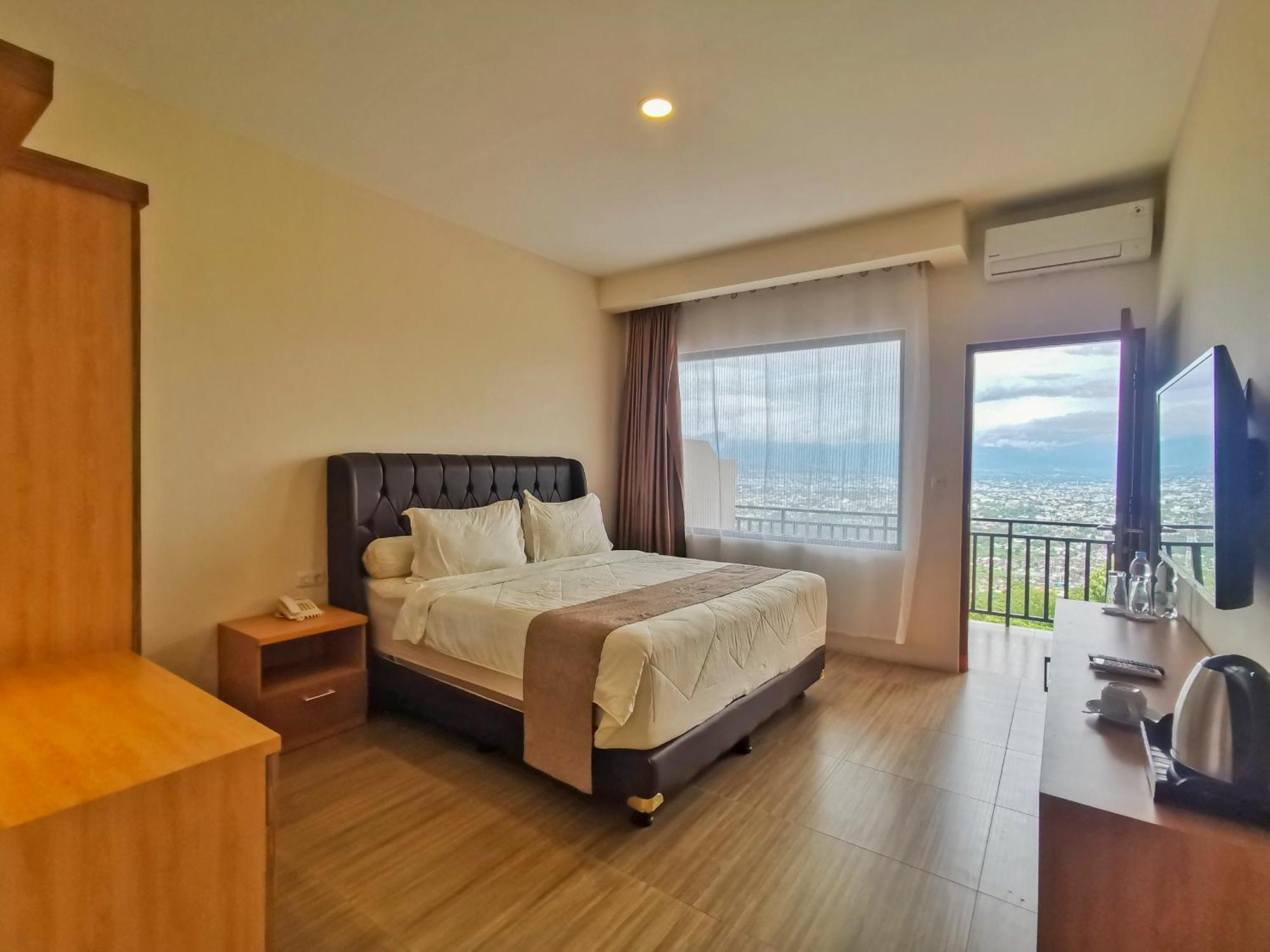 Bukit Indah Doda Hotel & Resorts Palu Exterior foto